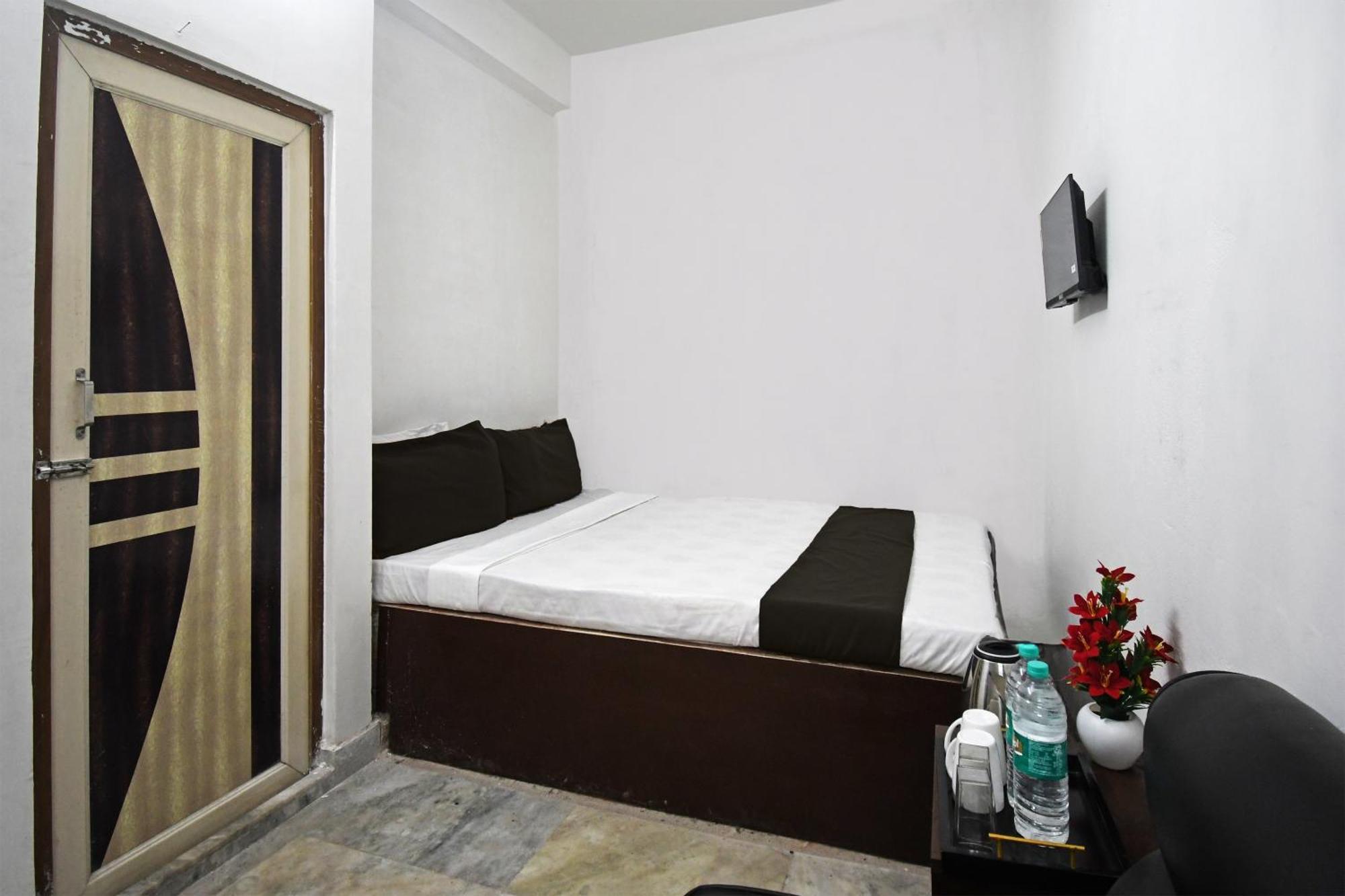 Oyo Hotel Chinar Park كولكاتا المظهر الخارجي الصورة