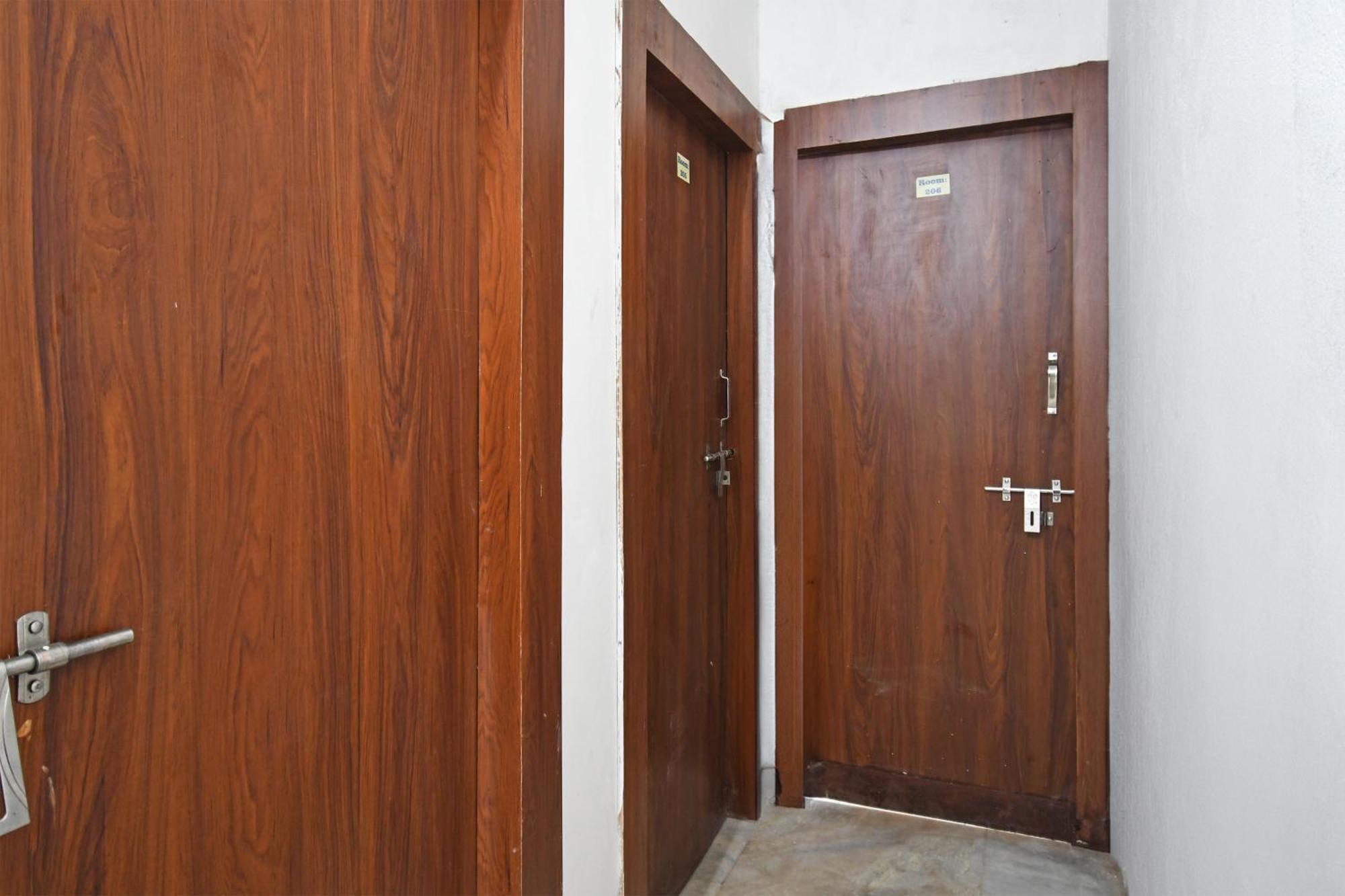 Oyo Hotel Chinar Park كولكاتا المظهر الخارجي الصورة